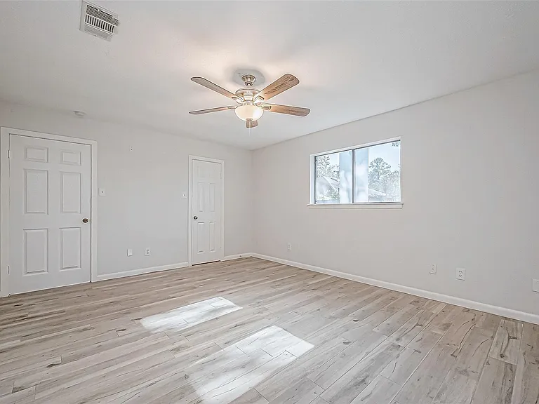 4907 Fox Hollow Blvd — Photo 6