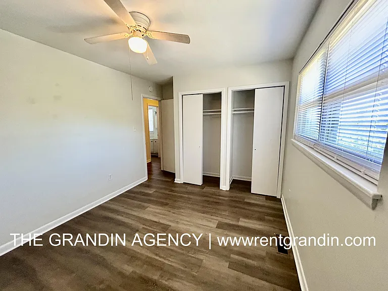 5335 Carolyn Cir #5335 — Photo 11