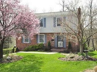 868 Hershire Dr, Bethel Park, PA