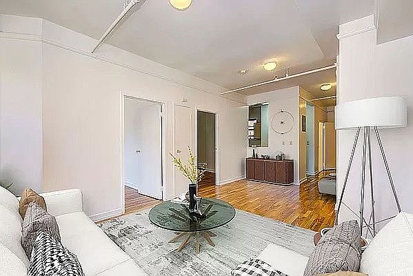 1st image of 30 Bradhurst Ave APT 1C
