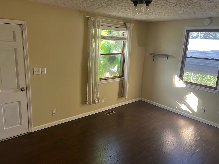 5403 Georgia Ave — Photo 11