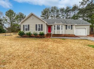 1600 Eastwood Dr, Fuquay Varina, NC 27526