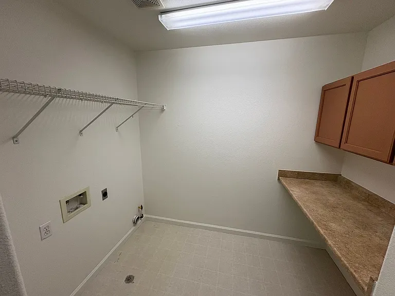 5928 W Whitley Ave — Photo 29