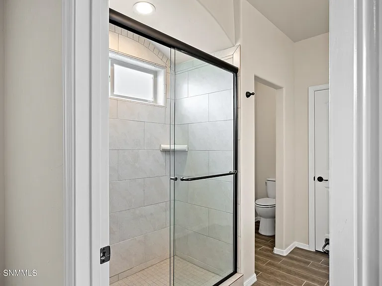 5926 Big Jim Dr — Photo 10