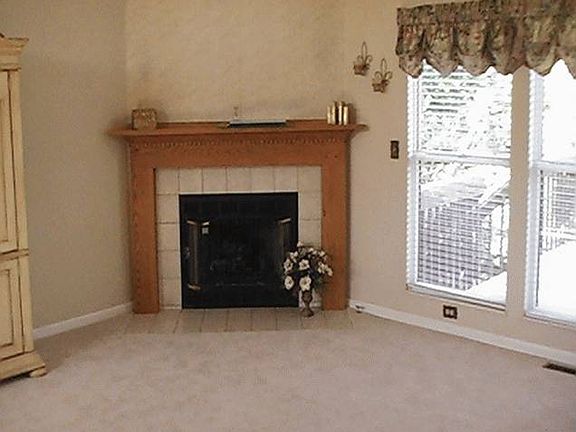5th image of 314 Parktrace Ct
