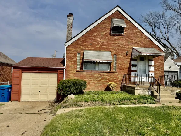 8947 Mayfield Ct, Saint Louis, MO 63136