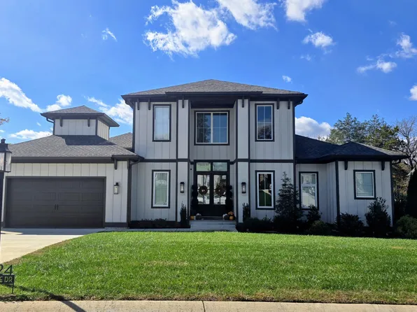 1824 River Breeze Dr, Soddy Daisy, TN 37379