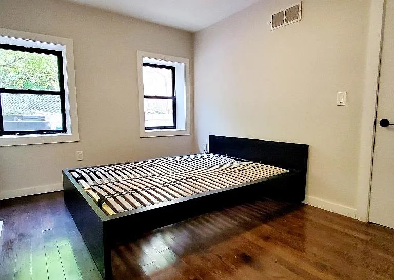 487 Ocean Ave #1 — Photo 15