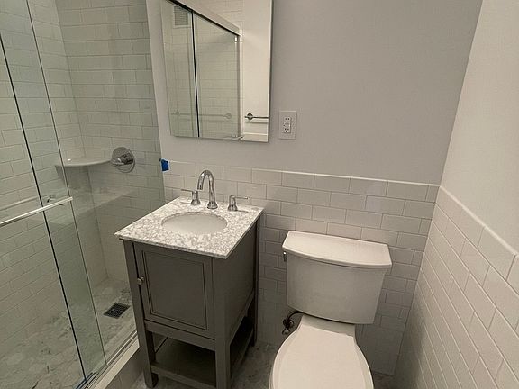 4th image of 110 E 36th St APT 7B