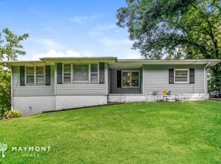 812 Overlook Dr, Midfield, AL 35228