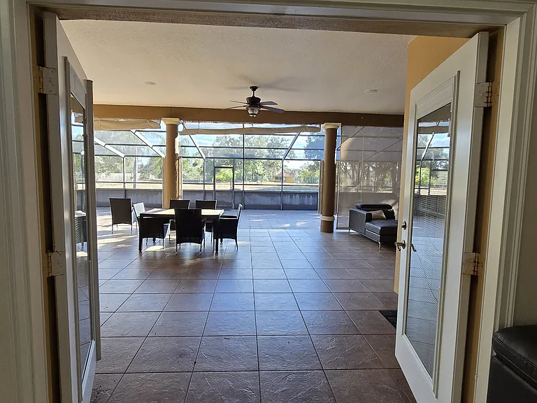 502 W Lester Rd — Photo 24