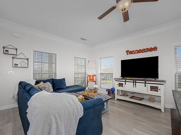 5th image of 1832 Wild Oaks Ct
