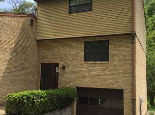 88 Locust Ridge Dr, Pittsburgh, PA 15209