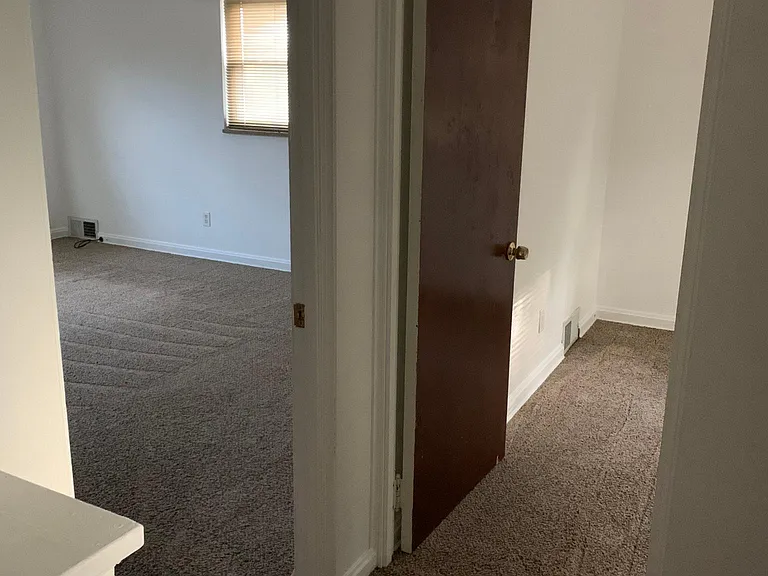 172 Morrison Dr — Photo 14