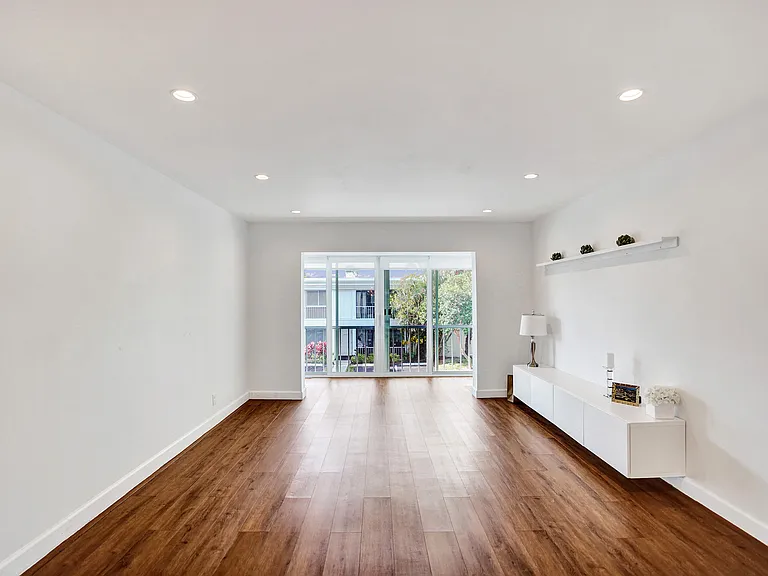 6289 Bay Club Dr #3 — Photo 11