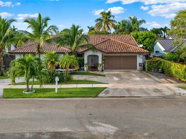 15101 SW 168th Ter, Miami, FL 33187