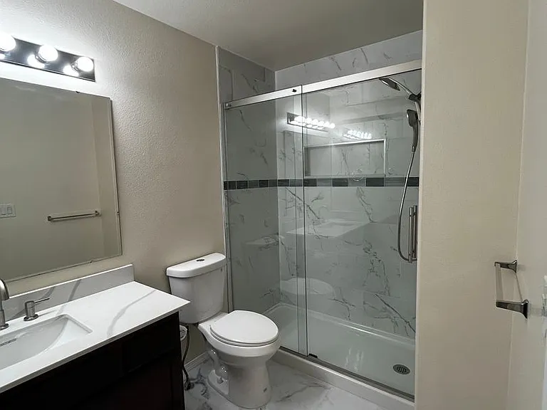 11283 W Glen Ellyn Dr — Photo 17