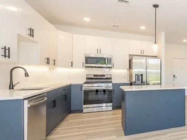 Oak Tree Apartments