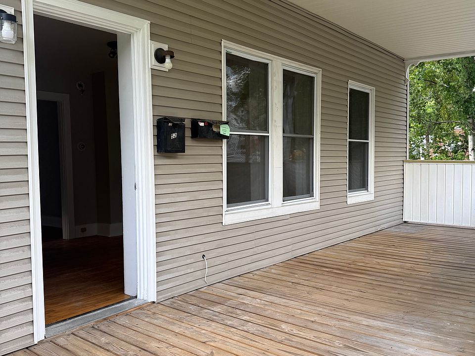 1st image of 54 Main St #54