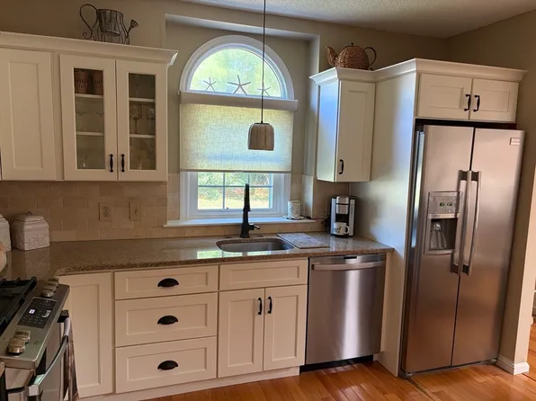 151 Ashley Ln #151, Middleboro, MA 02346