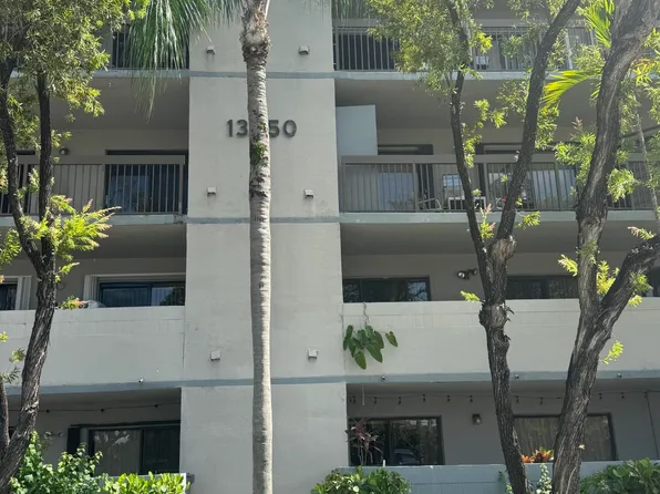 13250 SW 88th Terrace N #303, Miami, FL 33186