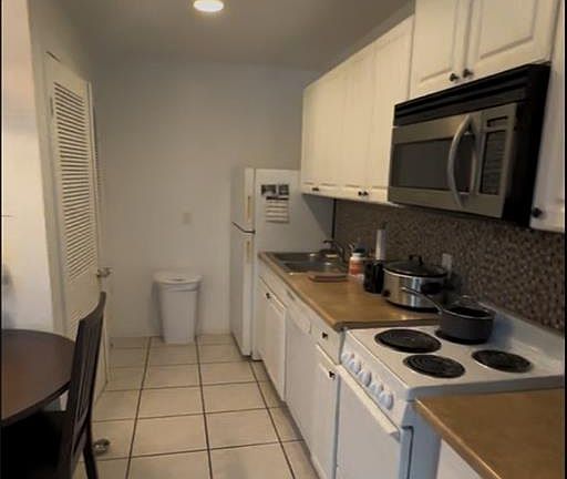 2nd image of 231 Opal St APT 6
