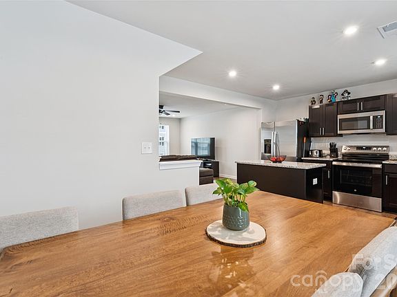 5th image of 4113 Prusik Ln