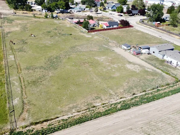 16763 Portner Rd, Nampa, ID 83651