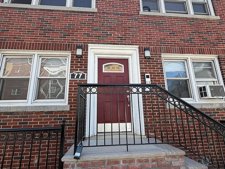 77 Hutton St #4 — Photo 11