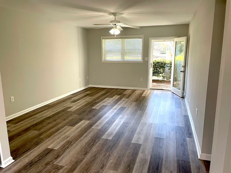 226 Myrtle Ave — Photo 5