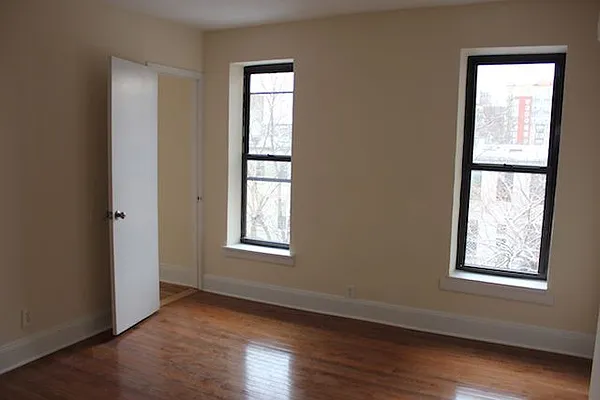 Rented by Capri Jet Realty Corp | media 12