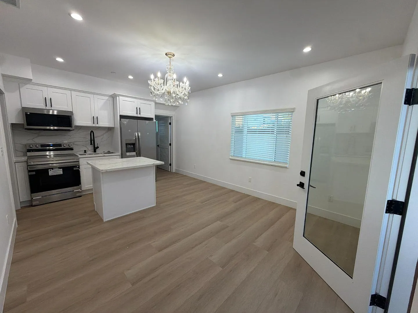 2920 Sonoma St - Unit C — Photo 3