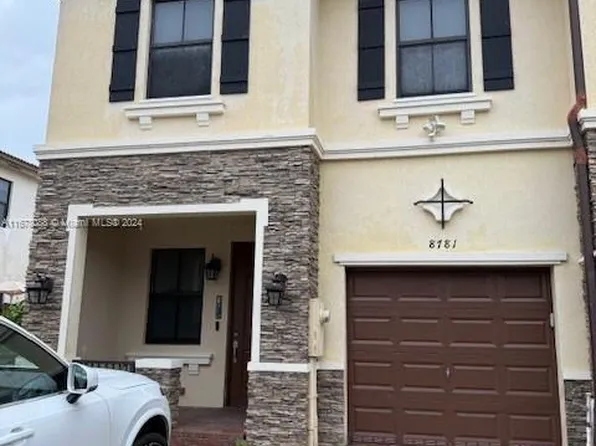 8781 NW 98th Ct, Doral, FL 33178