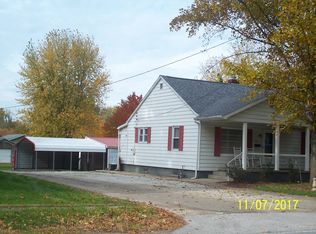 411 S Main St, Virginia, IL 62691