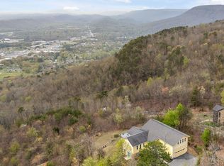 9028 Terrace Falls Dr, Soddy Daisy, TN 37379