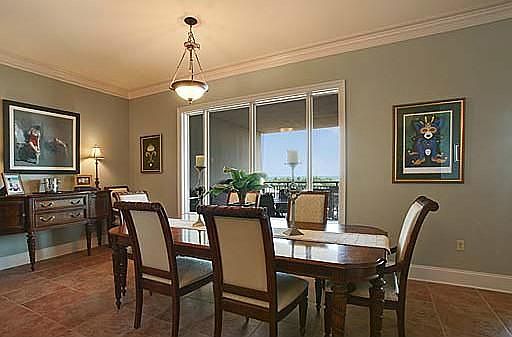 5th image of 232 Lake Marina Ave APT 6C