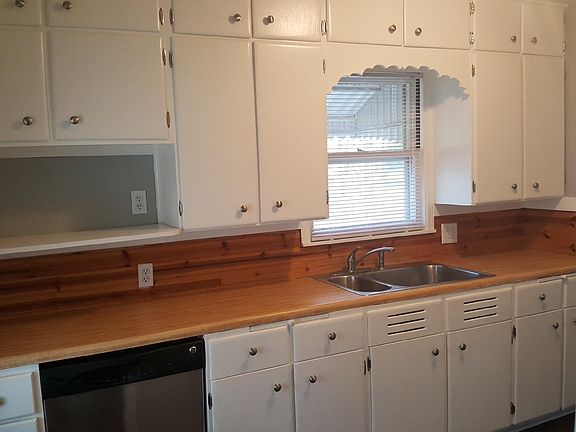 5th image of 529 E Cloud St