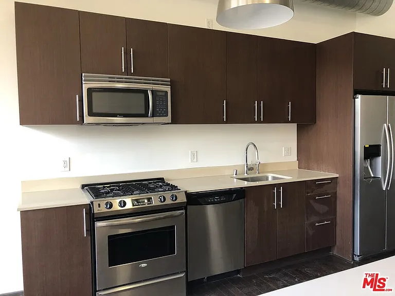 1645 Vine St #708 — Photo 4