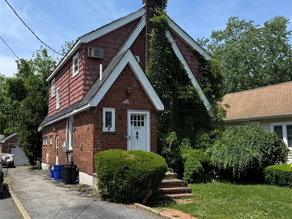1900 Carleton Place, Baldwin, NY 11510