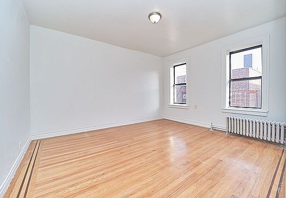 3rd image of 121 Seaman Ave APT 3B