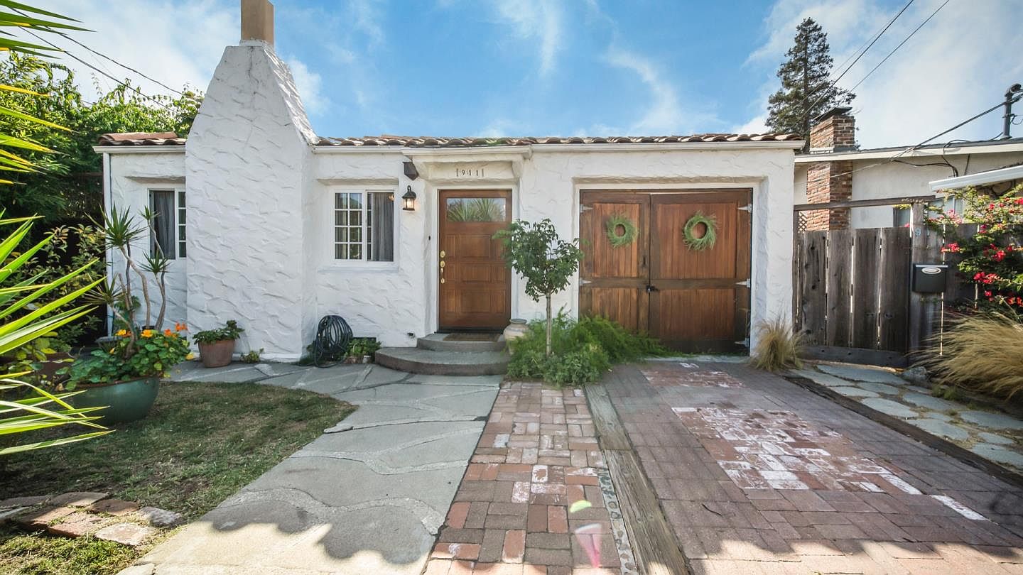 911 Cayuga St Santa Cruz CA 95062 Zillow