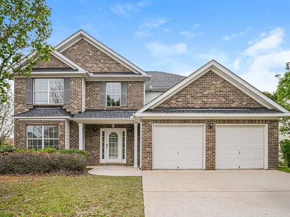 301 Othello Dr, Hampton, GA 30228