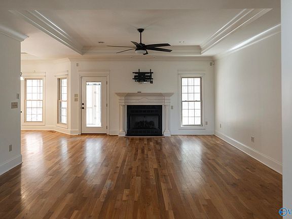 5th image of 89 Lyle Cir