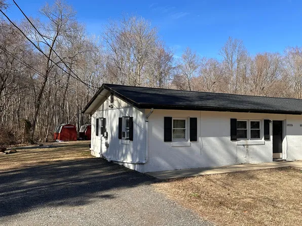 24231 Colton Point Rd, Clements, MD 20624