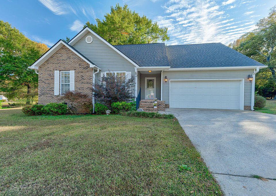 1st image of 103 Dogwood Trl