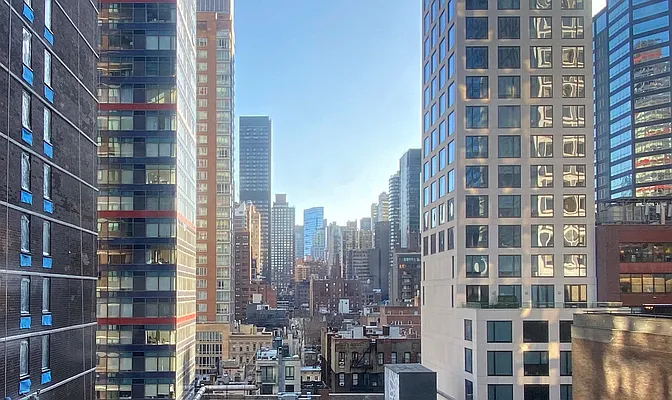 Sold by Compass | media 15