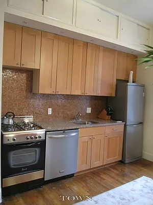 Rented by Town Residential | media 27