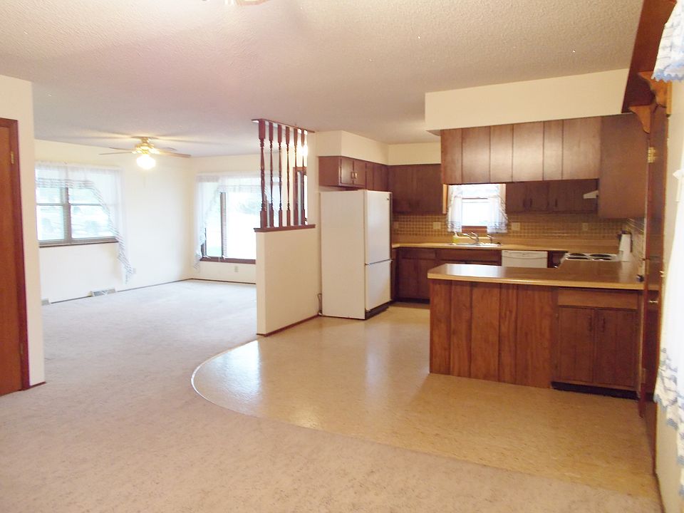 1415 Summit St Beatrice NE 68310 Zillow