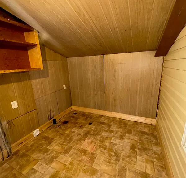801 Douglas Dr — Photo 7