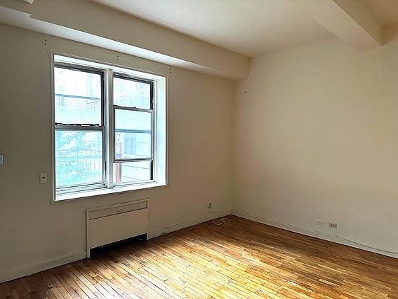 4th image of 72-81 113th St Unit Wg17